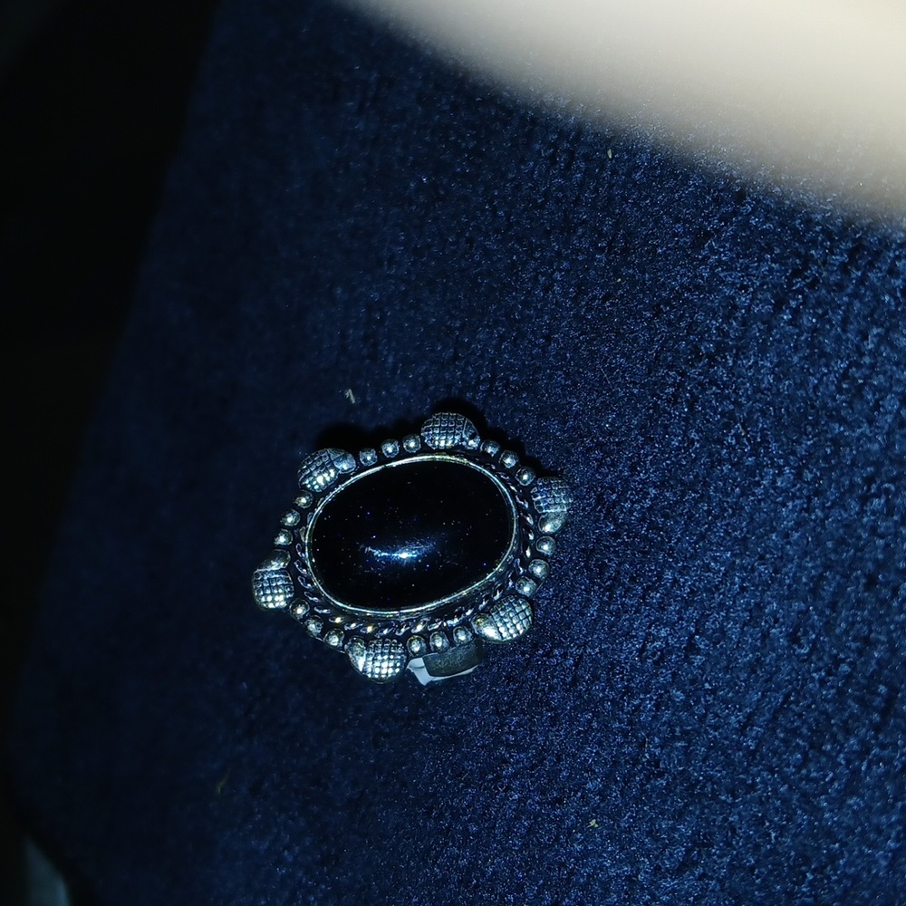 Women's ring